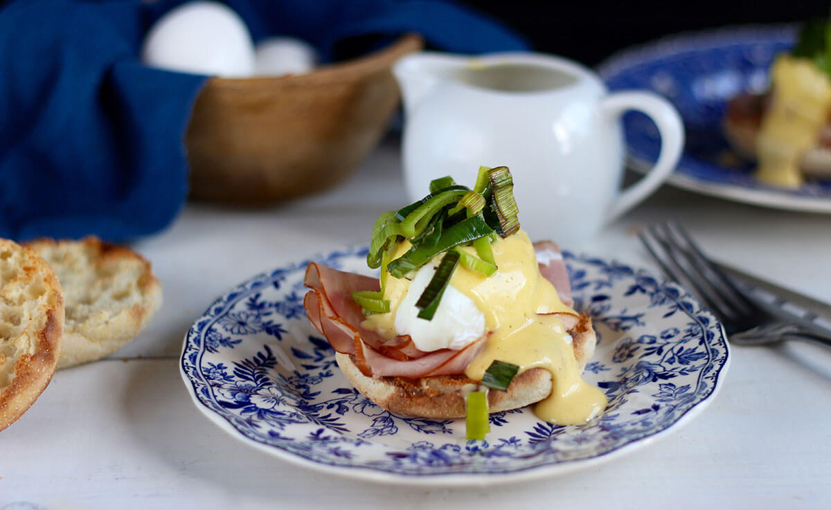 Lactose free eggs benedict | Natrel