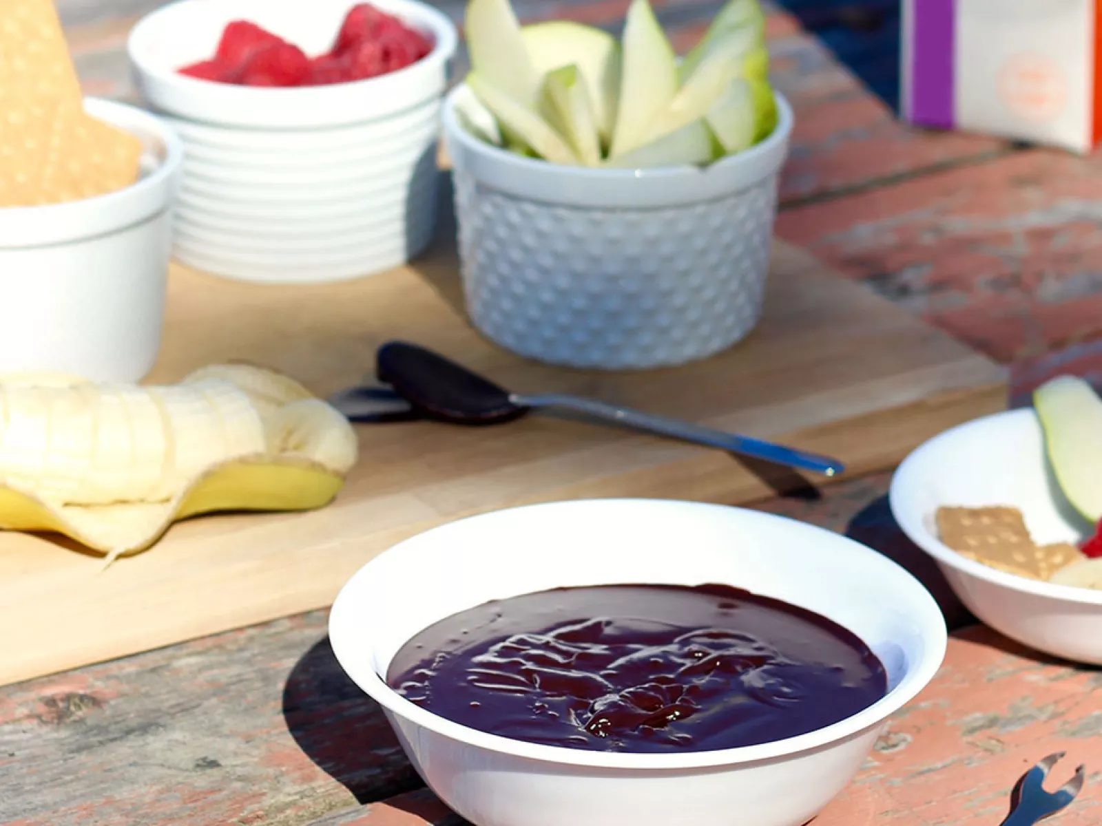 Semisweet chocolate lactose free fondue